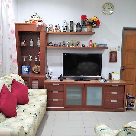 Cozy Mount Erskine Homestayジョージタウン エクステリア 写真