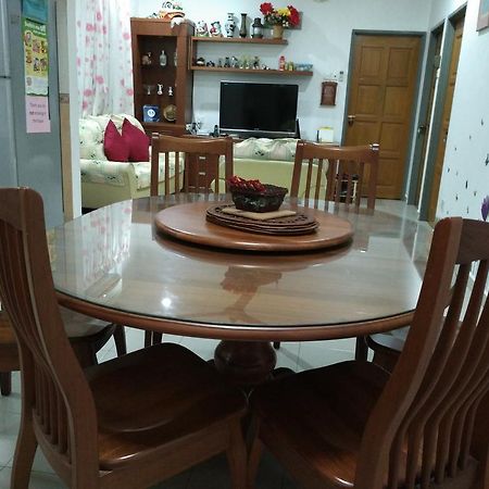 Cozy Mount Erskine Homestayジョージタウン エクステリア 写真